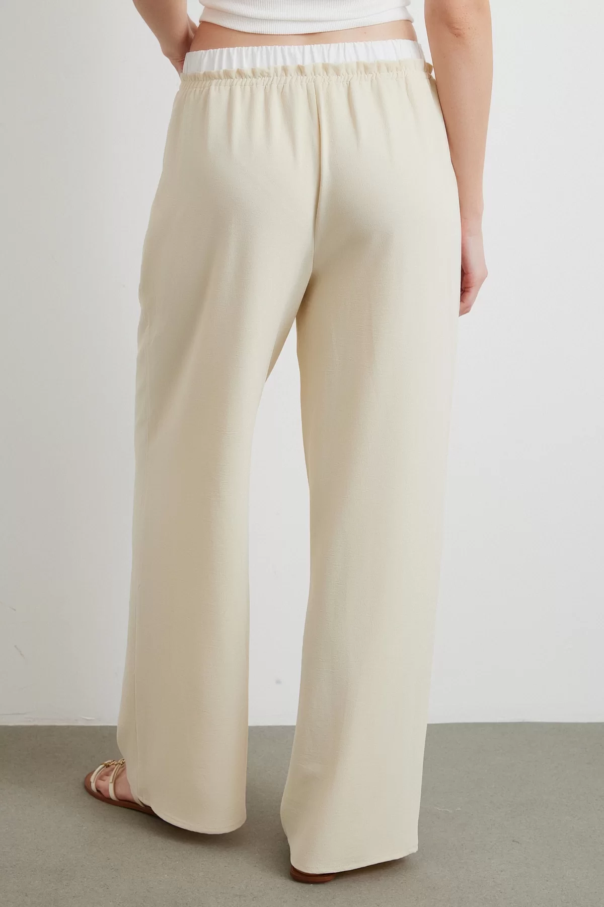 Bel Bantlı Wide Leg Pantolon Krem