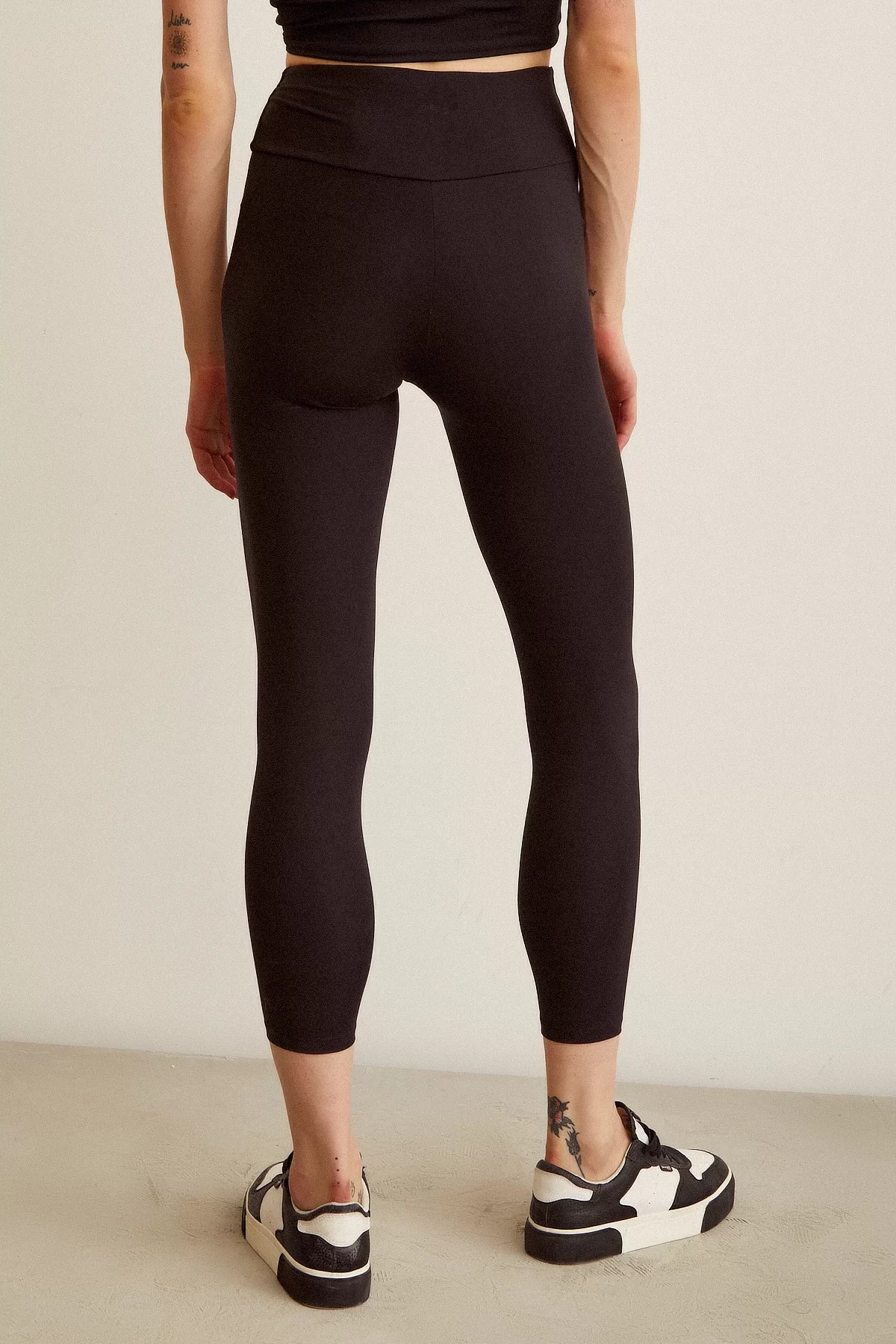 Formgebende Leggings Schwarz