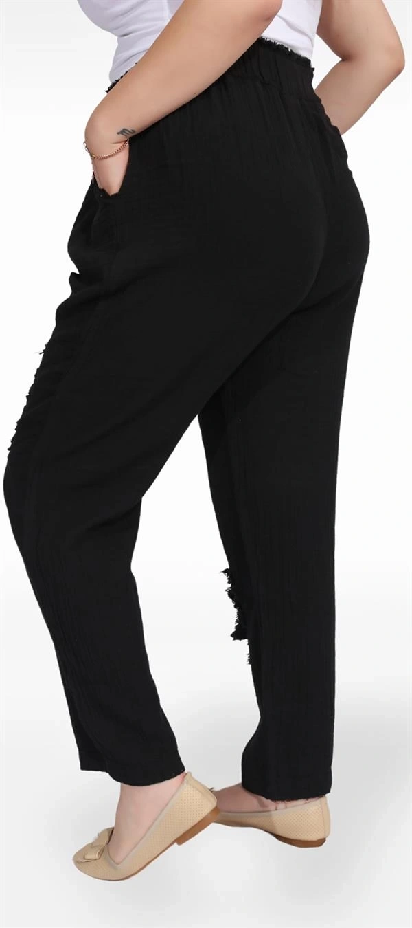 125001 Paçası Yırtmaçlı Püskül Detaylı Beli İpli Kadın Müslin Pantolon Siyah