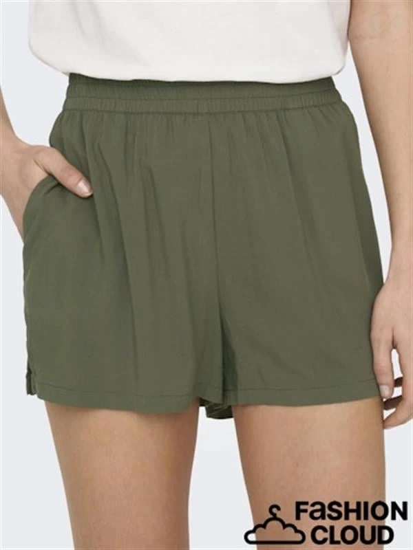 15222182 Viskoze Rahat Kadın Şort