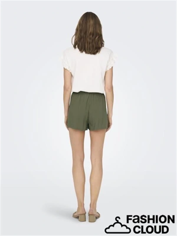 15222182 Viskoze Rahat Kadın Şort