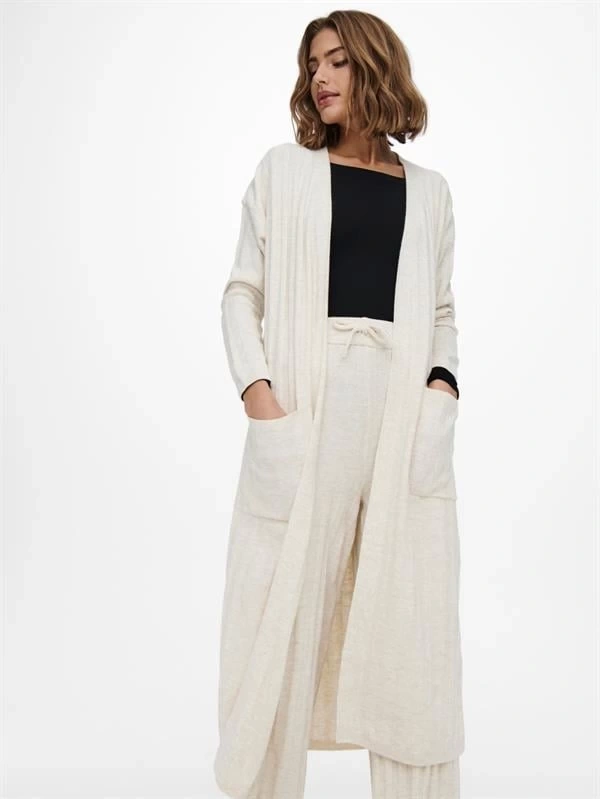 15236371 Uzun Kışın Rahatlığı