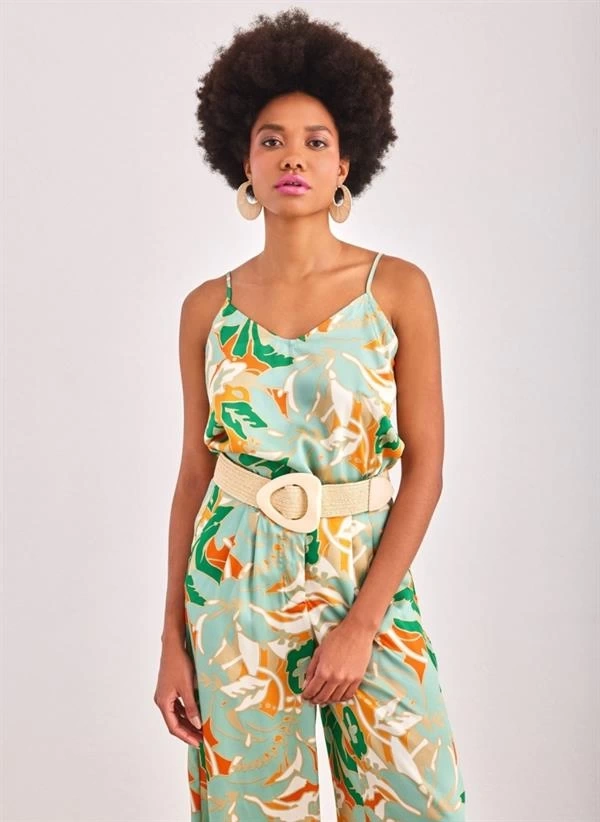 15315931 Kadın Askılı