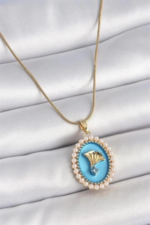 316L Çelik Gold Renk Zincir Mavi Mineli İncili Zirkon Taşlı Çiçek İşlemeli Portre Model Kadın Kolye