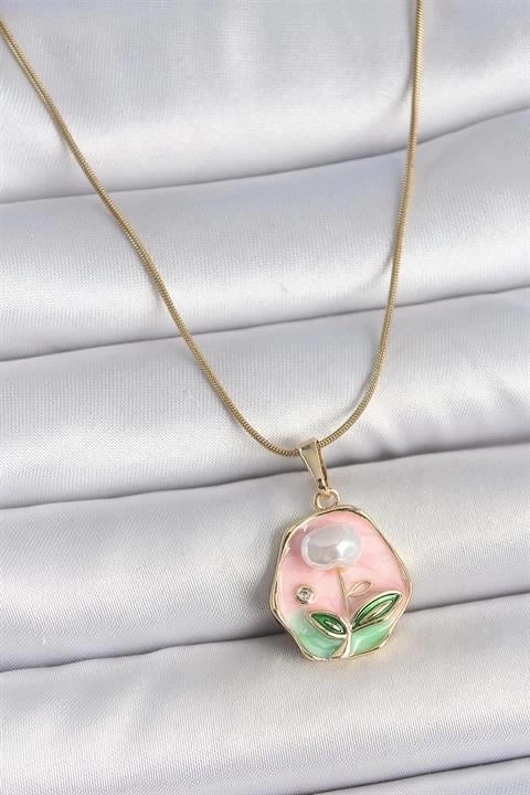 316L Çelik Gold Renk Zincir Pembe Çiçek İşlemeli İnci Detay Portre Model Kadın Kolye