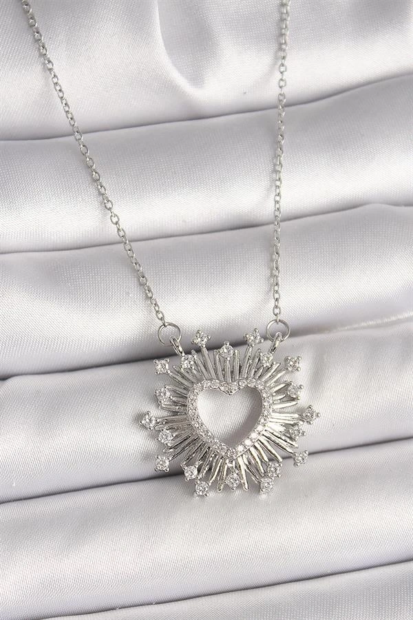 316L Çelik Gümüş Renk Zirkon Taşlı Kalp Model Kadın Kolye