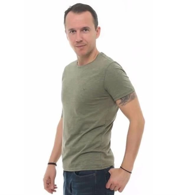 4602 Bisiklet Yaka Basic Erkek T-Shirt