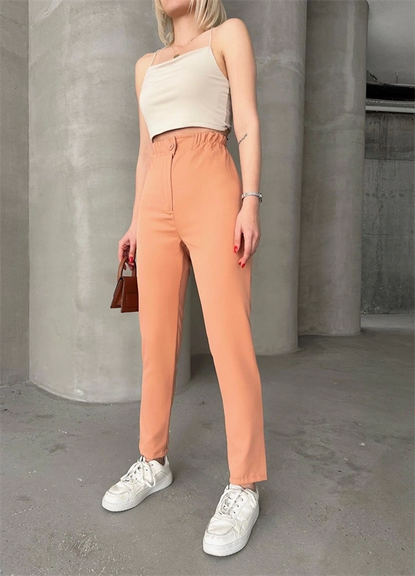 Beli lastikli karamel pantolon