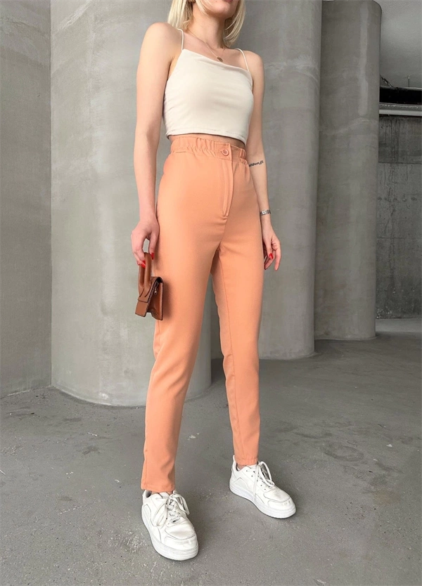 Beli lastikli karamel pantolon