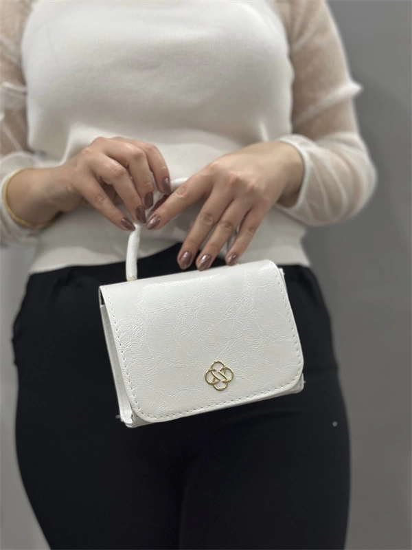 Beyaz cilt krash çanta