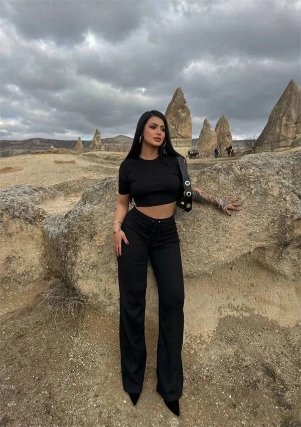 Bol paça pantolonlu alt üst takım