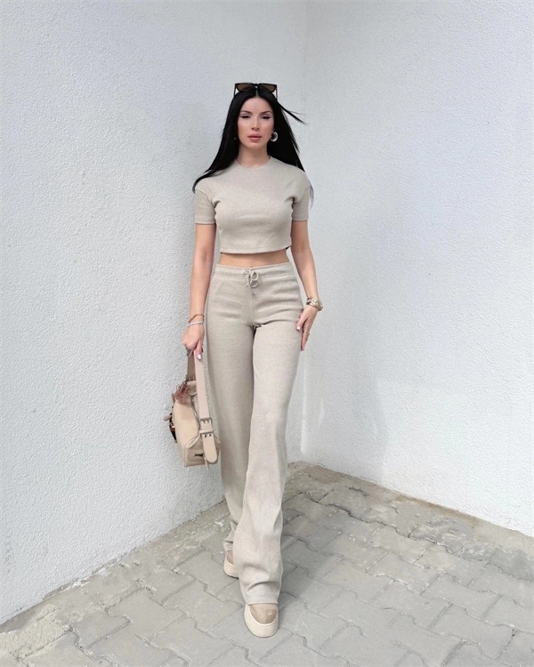 Bol paça pantolonlu alt üst takım