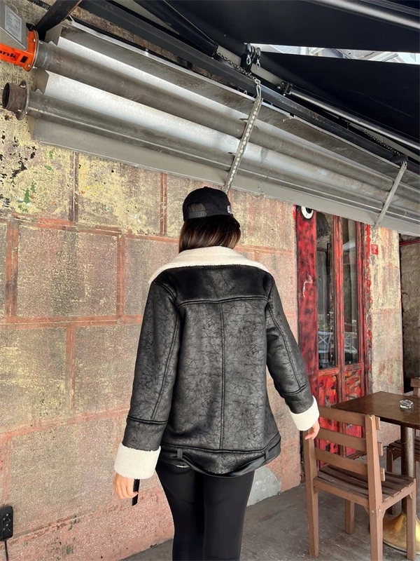 Chanel Deri Süet Kraşlı İçi Peluşlu Kaplama Kaban