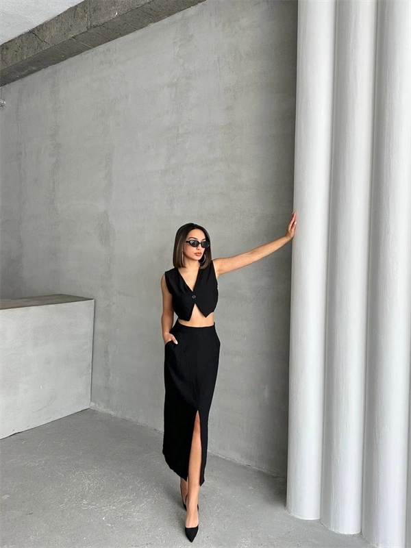 Çilek takım etek yelek