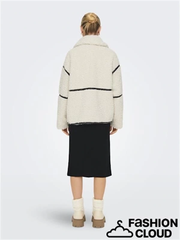 Deri Detaylı Oversize Kadın Ceket