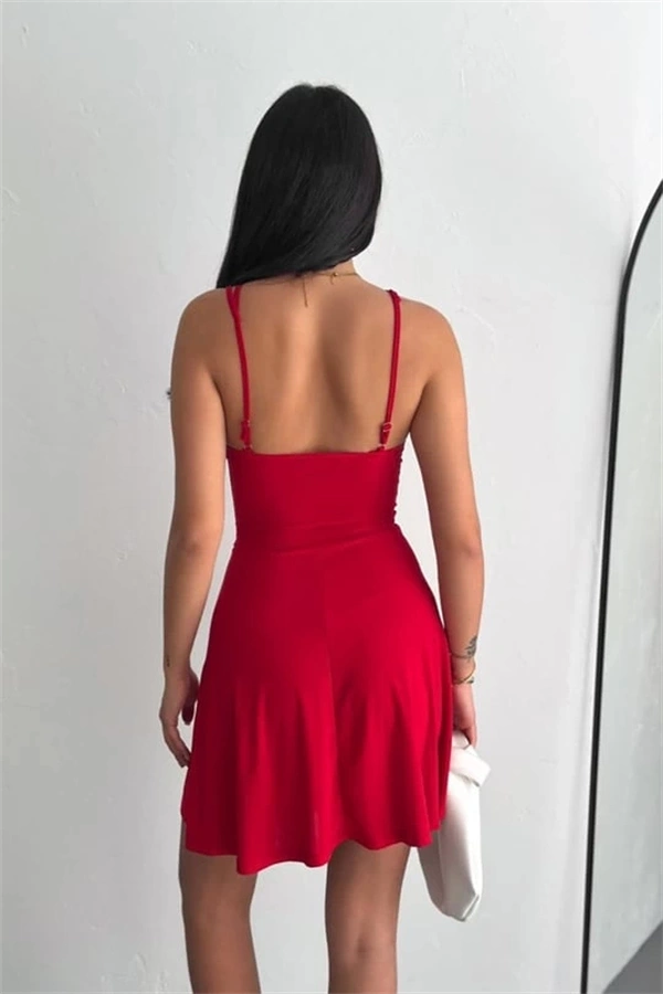 İnce çift askılı mini elbise