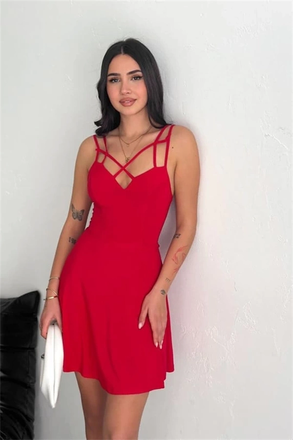 İnce çift askılı mini elbise
