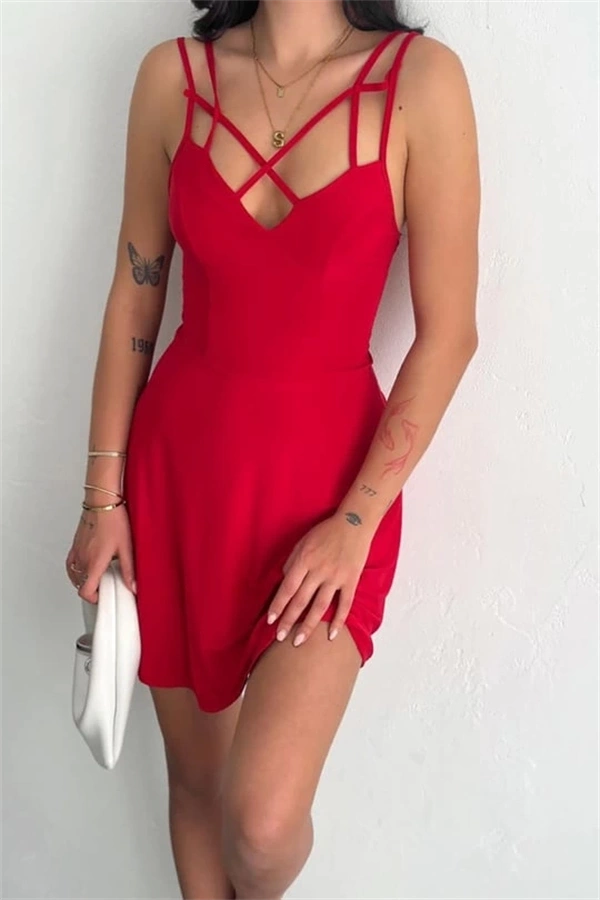 İnce çift askılı mini elbise