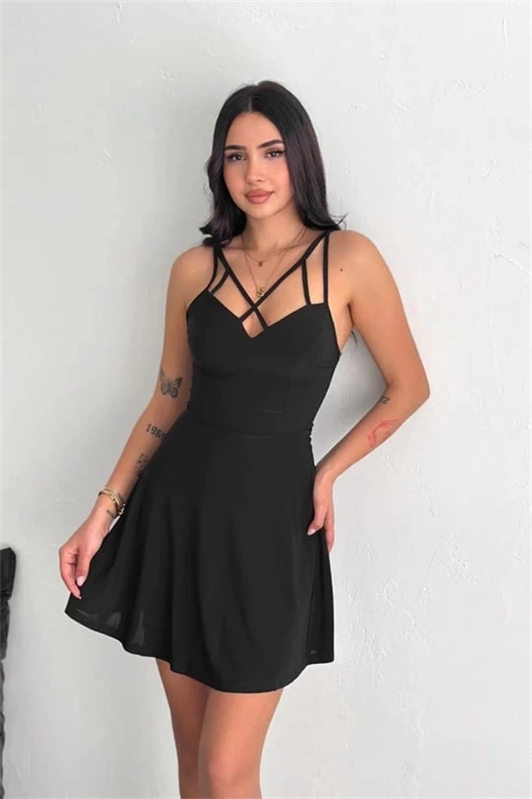 İnce çift askılı mini elbise