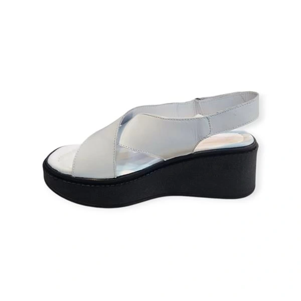 K1471118 Cırt Cırtlı Ayarlanabilir Yüksek Taban Kadın Sandalet Beyaz