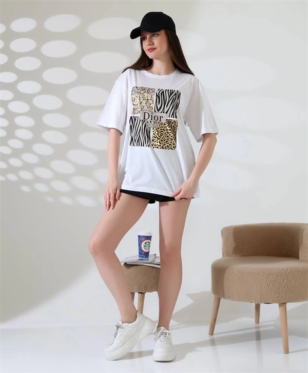 Karma Desenli Oversize Kadın T-Shirt