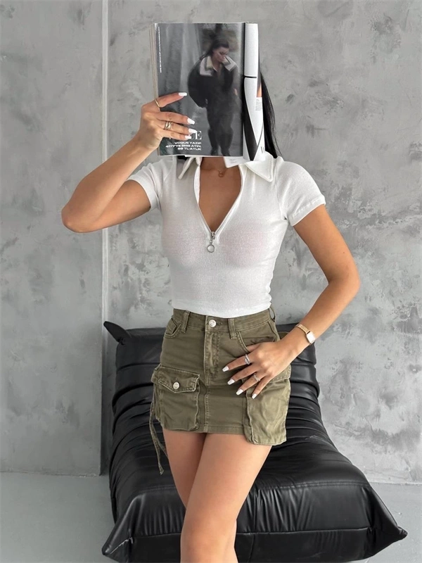 Kaşkorse Yaka Fermuarlı Bluz Beyaz