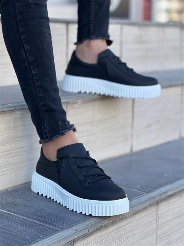 Kb-X502  Kuback Siyah Cilt Yüksek Beyaz Taban Bağcık Detaylı Lastikli Günlük Erkek Ayakkabı