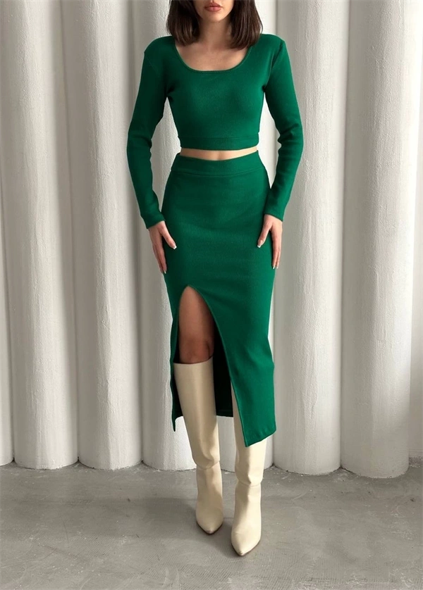 Kolllu alt üst takım