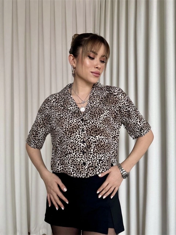 Leopar desenli crop gömlek