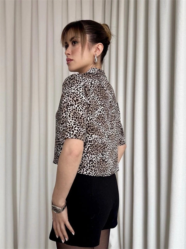 Leopar desenli crop gömlek
