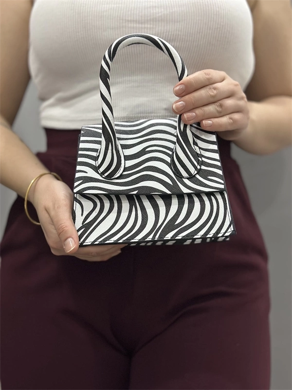 luxe siyahbeyaz cilt çanta