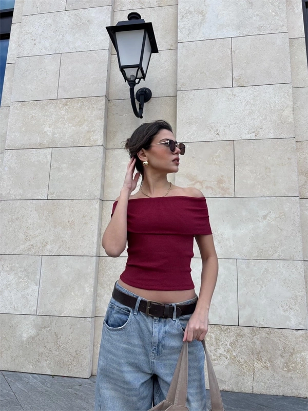 Madonna yaka sıfır kol bluz