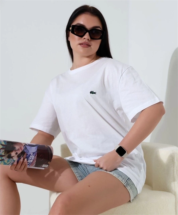 Nakış işlemeli Kadın T-Shirt