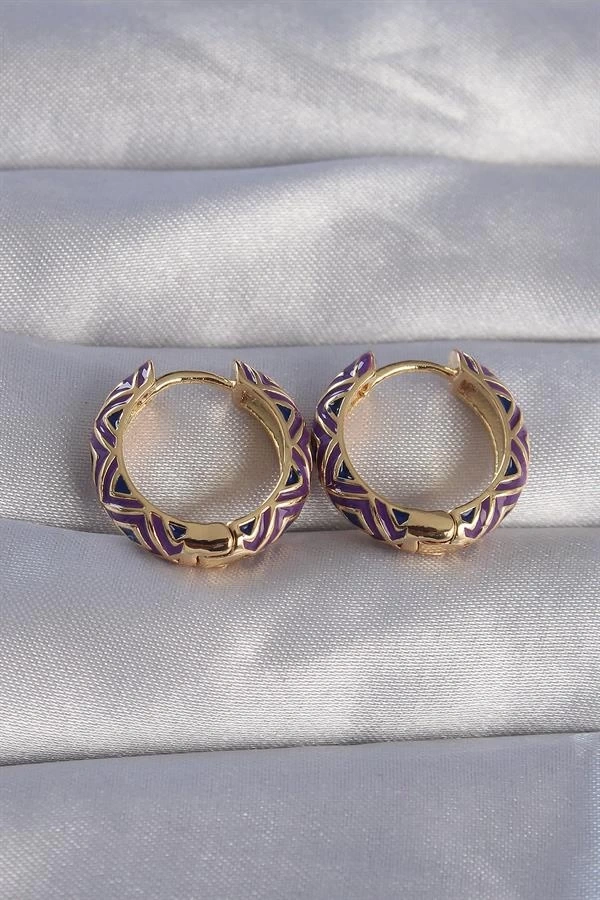 Pirinç Gold Renk Mor Etnik Desenli Halka Küpe