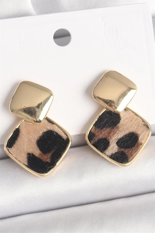 Pirinç Gold Renk Sallant Kare Leopar Desen Model Kadın Küpe