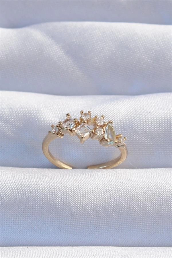 Pirinç Gold Renk Zirkon Taşlı Damla Detay Ayarlanabilir Yüzük