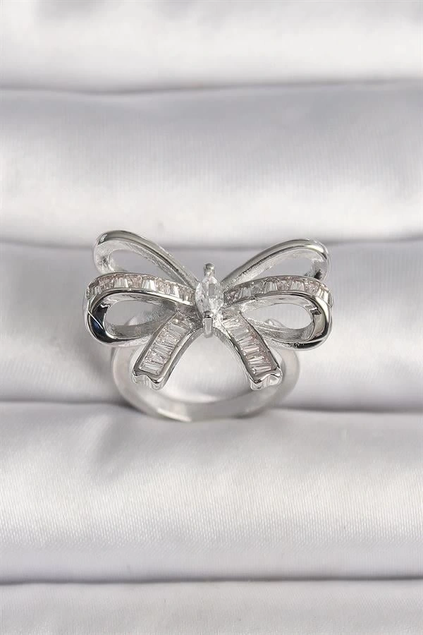 Pirinç Gümüş Renk Ayarlanabilir Zirkon Taşlı Kurdele Model Kadın Yüzük