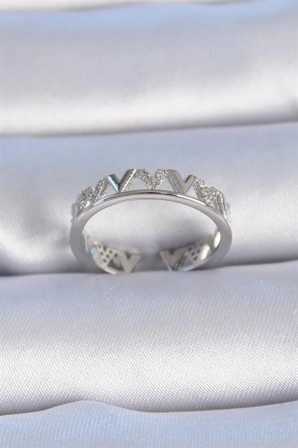 Pirinç Gümüş Renk V Model Zirkon Taşlı Kadın Yüzük