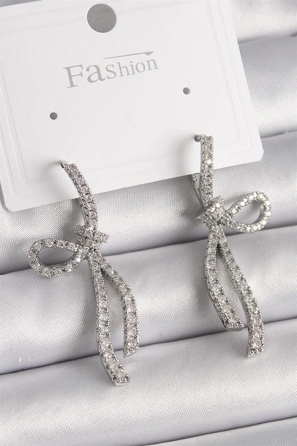 Pirinç Gümüş Renk Zirkon Taşlı Kurdele Model Kadın Küpe