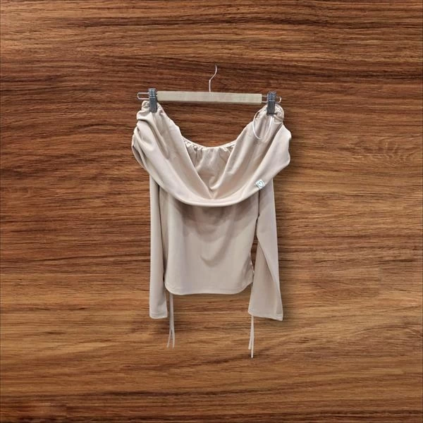 24K23271 Düşük Omuz Detaylı Bluz