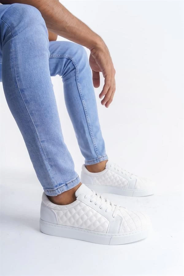 SLW166 Prestige Bağcıklı Cilt Kapitone Desenli Erkek Günlük Sneaker Ayakkabı CBT - Beyaz