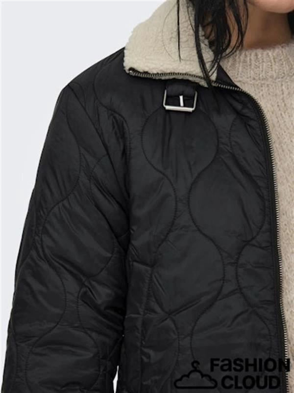 Softshell Su Geçirmez İnce Kapitone Kadın Ceket