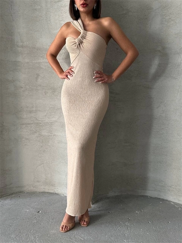 Tek omuz pliseli elbise