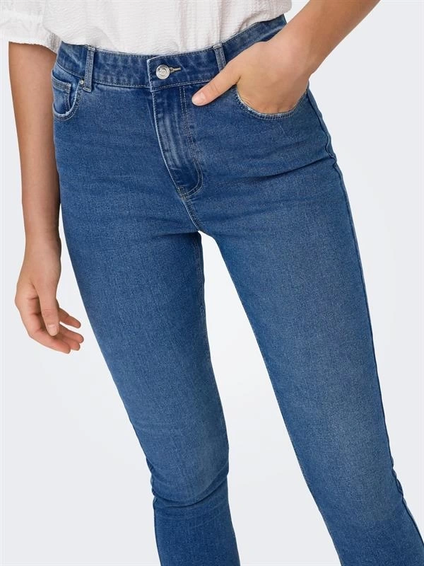 Yüksek Bel Dar Kesim Jean