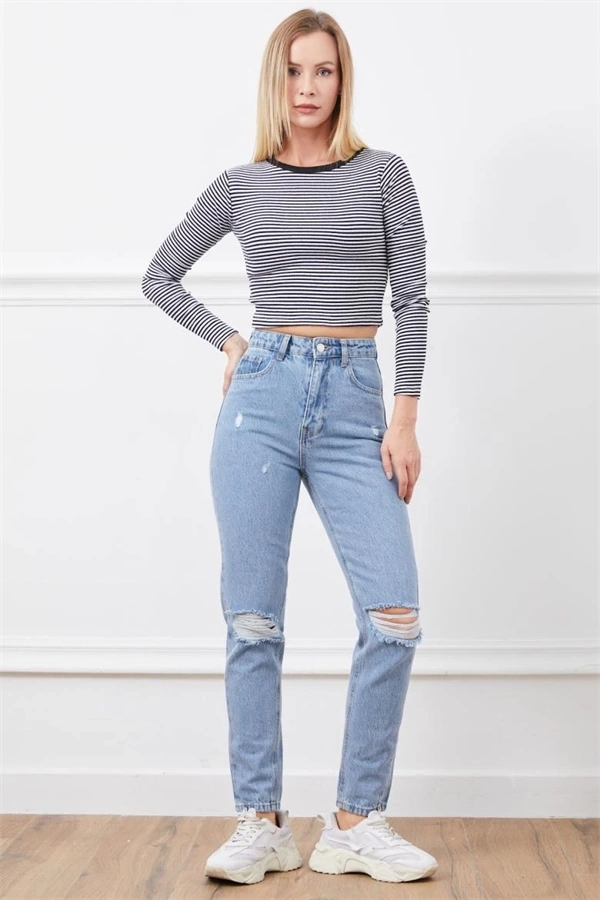 Yüksek bel yırtmaçlı mom jean pantolon