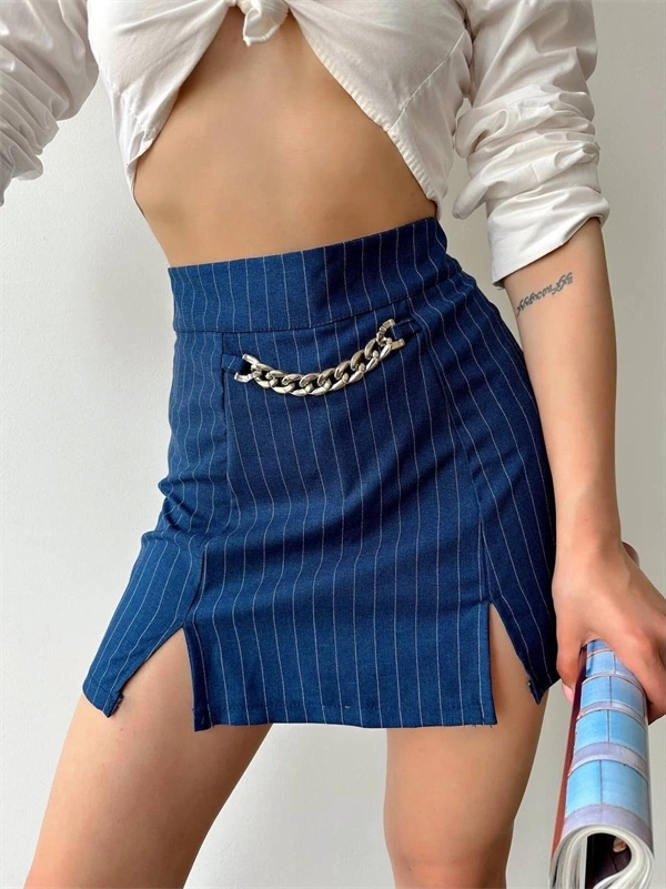 Zincir detaylı çizgili şort etek