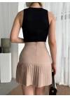 Altı pliseli mini etek