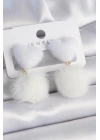 Beyaz Tüylü Kalp Ponpon Model Kadın Küpe