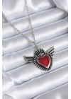 Gümüş Renk Kanatlı Kırmızı Kalp Model Kadın Kolye