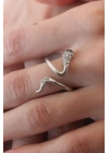 Gümüş Renk Yılan Figür Zirkon Taş Detay Kadın Yüzük